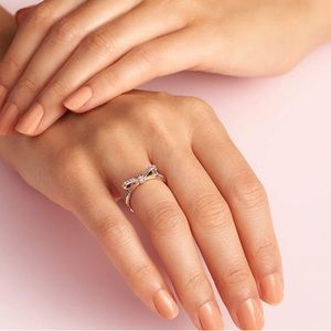 Pandora Bow Ring